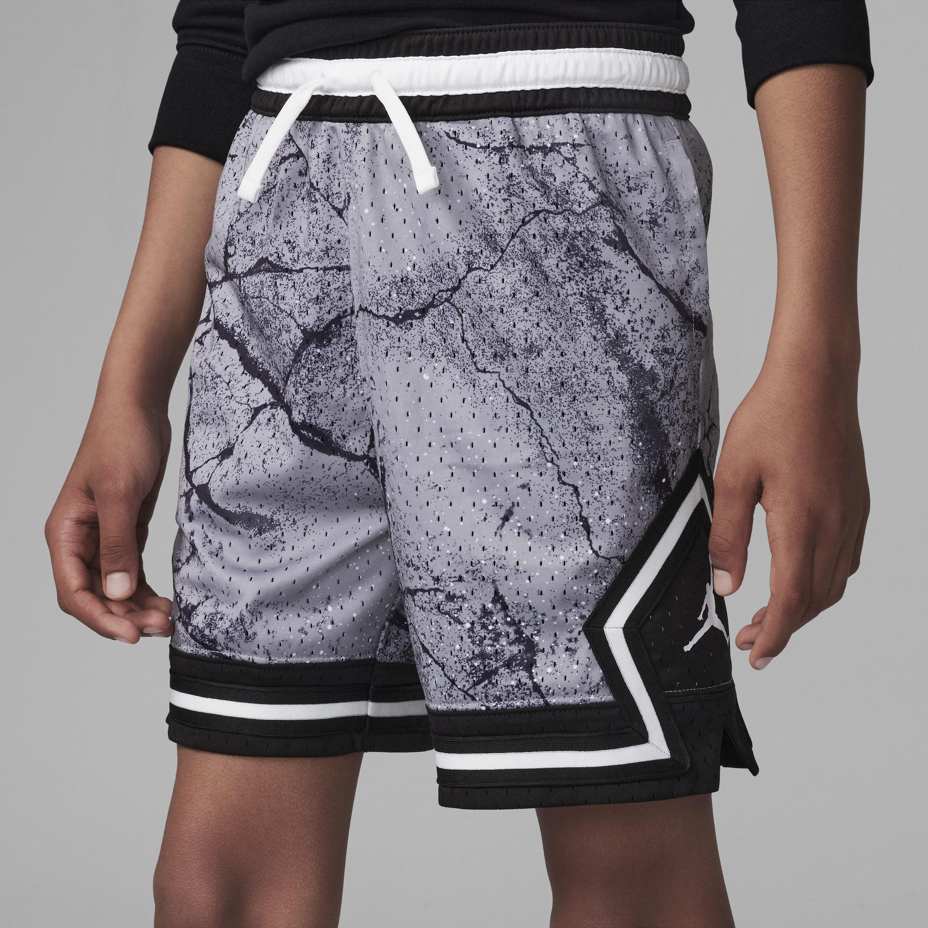 Nike Jordan Dri-FIT Older Kids' MJ Printed Sport Diamond
